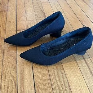 Vivaia "Running" Heels (Tracy Pro)